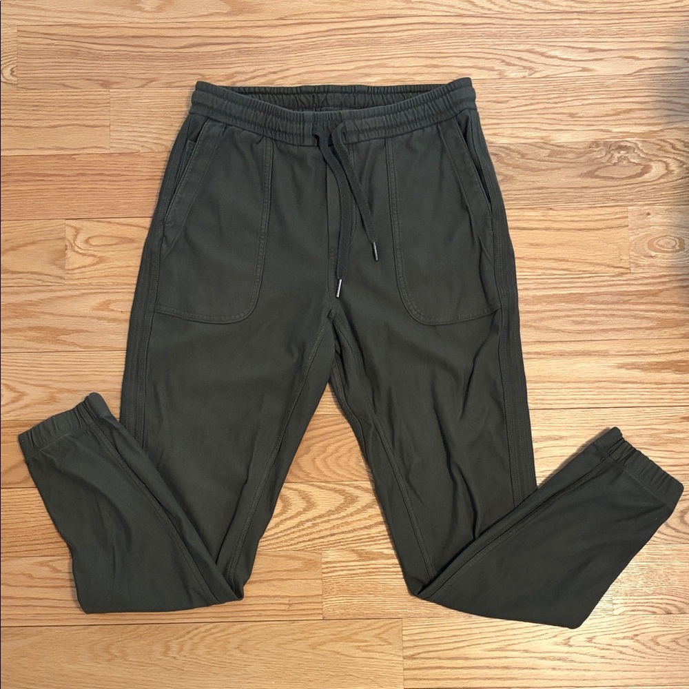 Athleta Olive Jogger Pants xs